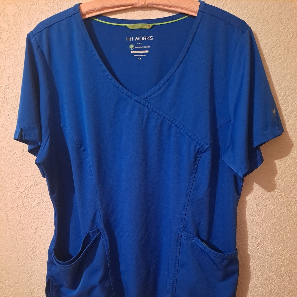 Scrub top